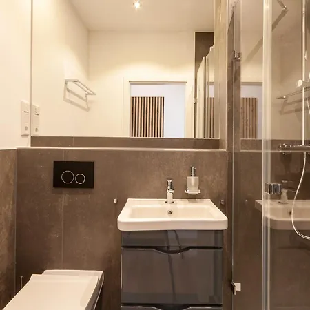 Hirschmann 3 Mit Sauna Und Balkon Apartament