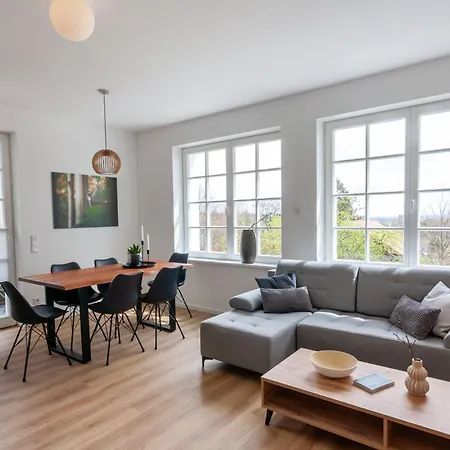 Hirschmann 3 Mit Sauna Und Balkon Apartment
